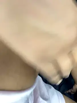 Dora__baby's cam snapshot