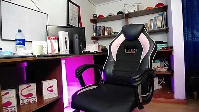 GretaVoss_'s cam snapshot