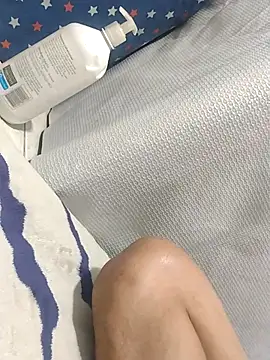 SHARLOT2427 live sex cam