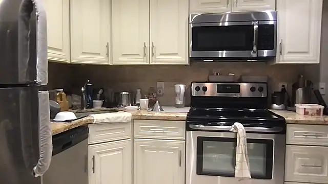 BigGuyMuscle live sex cam