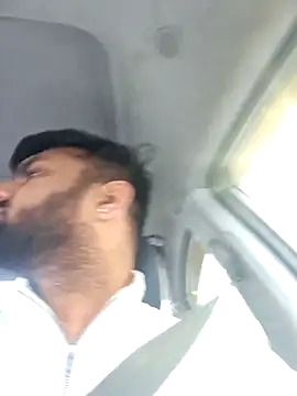 hard_dick011's cam snapshot