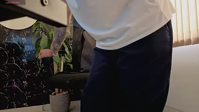 Alexander_ferre's cam snapshot