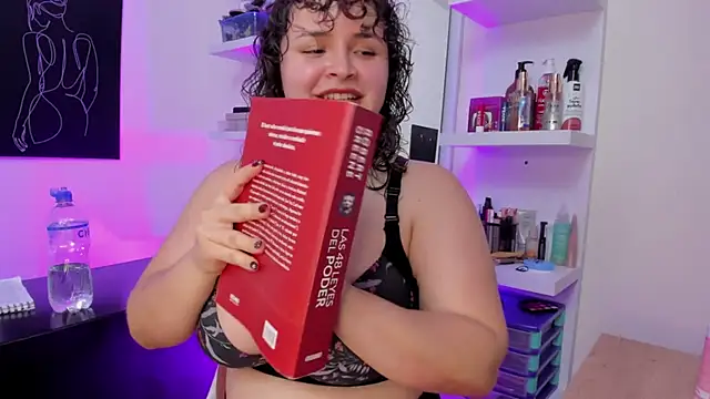 SeleneLuminari8's cam snapshot