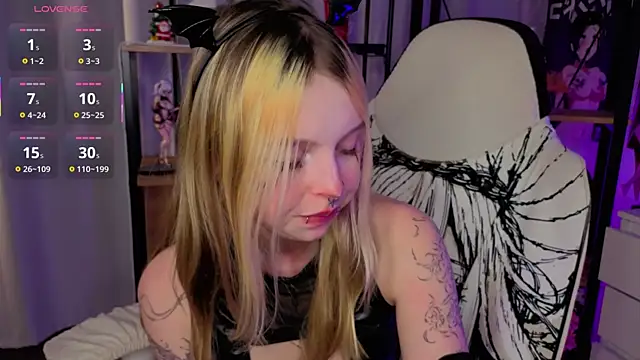 ElvenQueen's cam snapshot