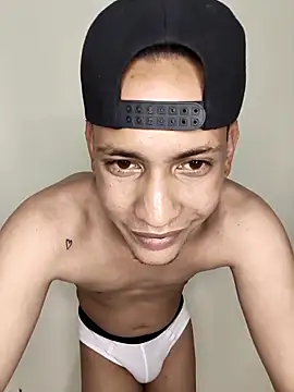 leo_manueel_'s cam snapshot