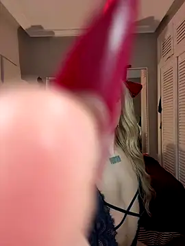 Crystal_________ live sex cam