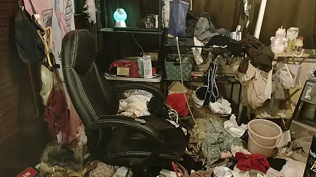 Ombeline1 live sex cam