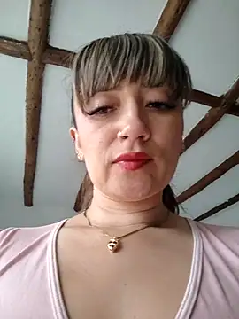 tata_sanz_ live sex cam