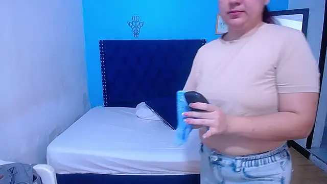 kinky_redhead18's cam snapshot