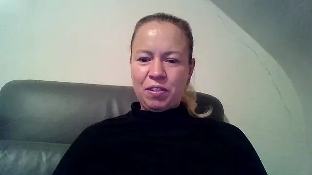 jennyblondeuk's cam snapshot