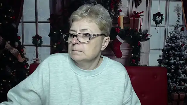 EmiliaGree live sex cam