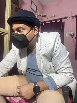 Saxymood1111 live sex cam