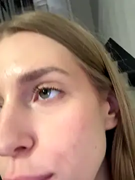 kira_mia live sex cam