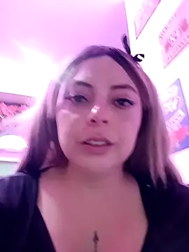 madelaine- live sex cam