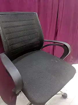 Radha5680 live sex cam