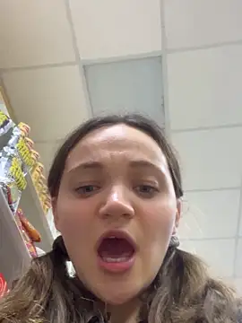 TheYourL live sex cam