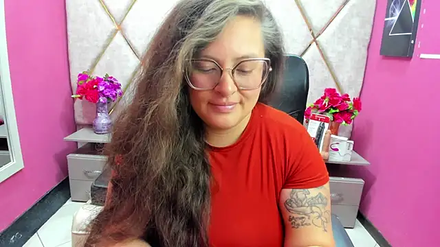 SaraThomso's cam snapshot