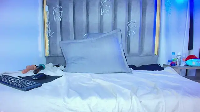 Rachele_x's cam snapshot