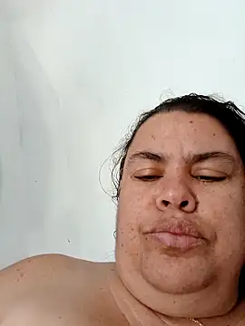 yaneth_'s cam snapshot