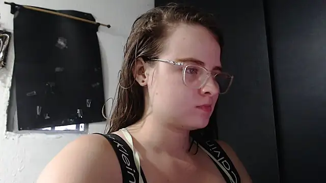 HellenMiyer1111's cam snapshot