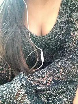 Roshni_98's cam snapshot