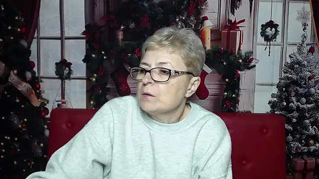 EmiliaGree live sex cam