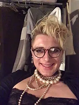 Sissy_Cindy_Whore live sex cam