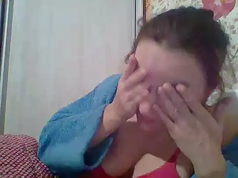 MilfALENKA's cam snapshot