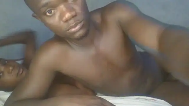 UsTwo_'s cam snapshot