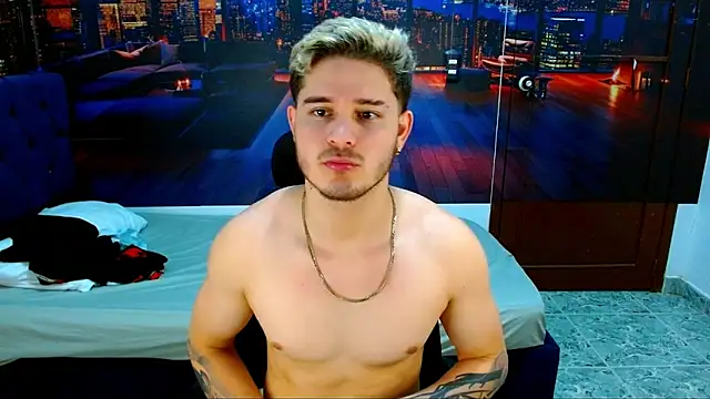 RayanLynxx live sex cam