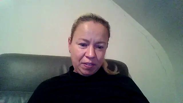 jennyblondeuk's cam snapshot