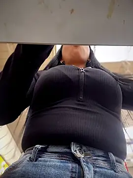 Naatalia live sex cam