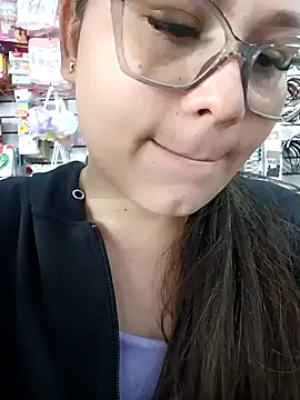 Vale_Saenzz live sex cam