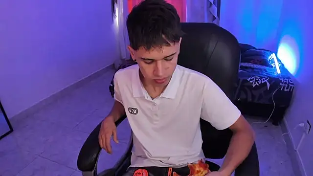 Aron_Boyy live sex cam