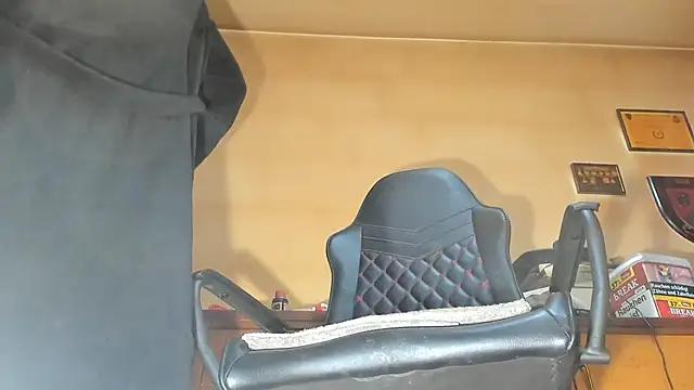 kinkyman47 live sex cam