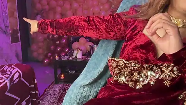 Royal_girl_1 live sex cam