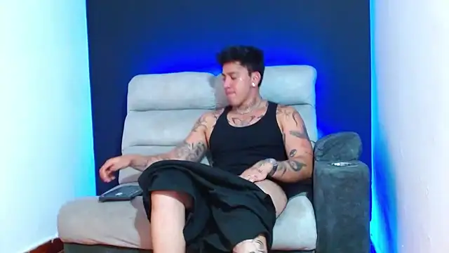 JUSTIN_FULLER1 live sex cam