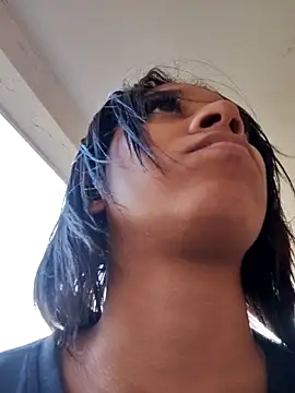 lucy_sluppy_hard live sex cam