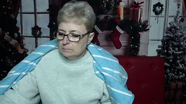 EmiliaGree live sex cam