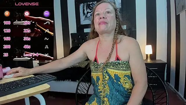 aliceemature4u live sex cam