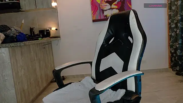 Ryannblue07 live sex cam