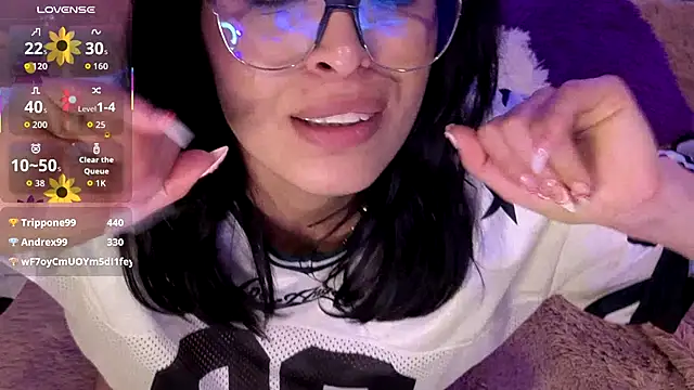 AlessiaVal_'s cam snapshot