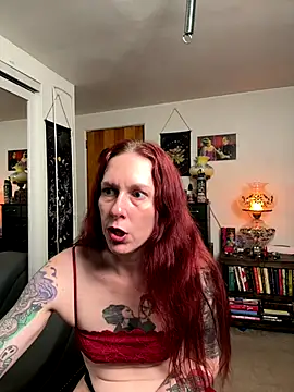 ScarletPanes's cam snapshot