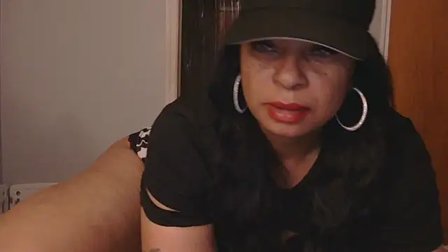 MSweetLindaParks live sex cam