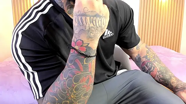 MISTER_VENOM's cam snapshot