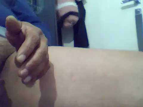 cute_erkek34's cam snapshot