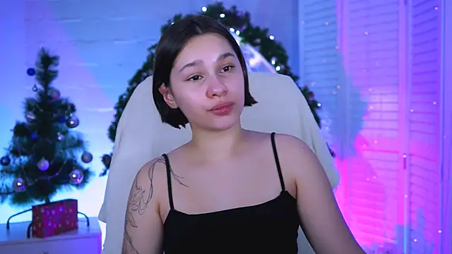 KimClarks_'s cam snapshot