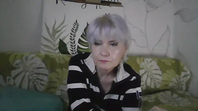 Catty_Lady's cam snapshot