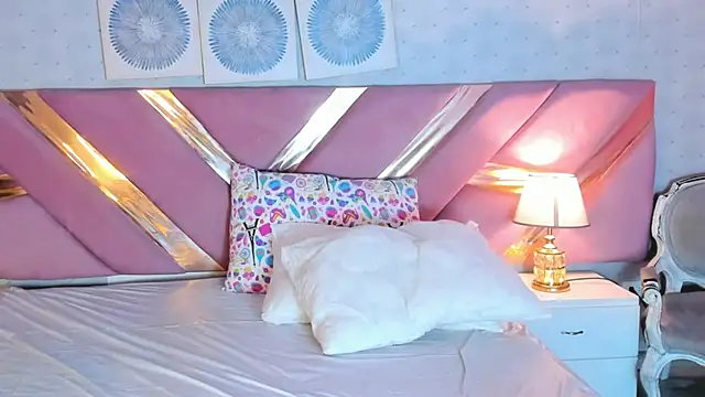 ChloeLaurentt's cam snapshot