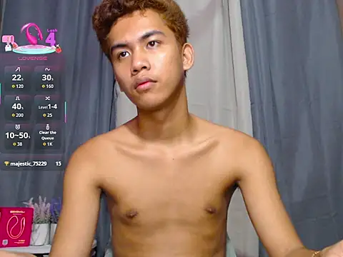 Demure_Asian1433's cam snapshot